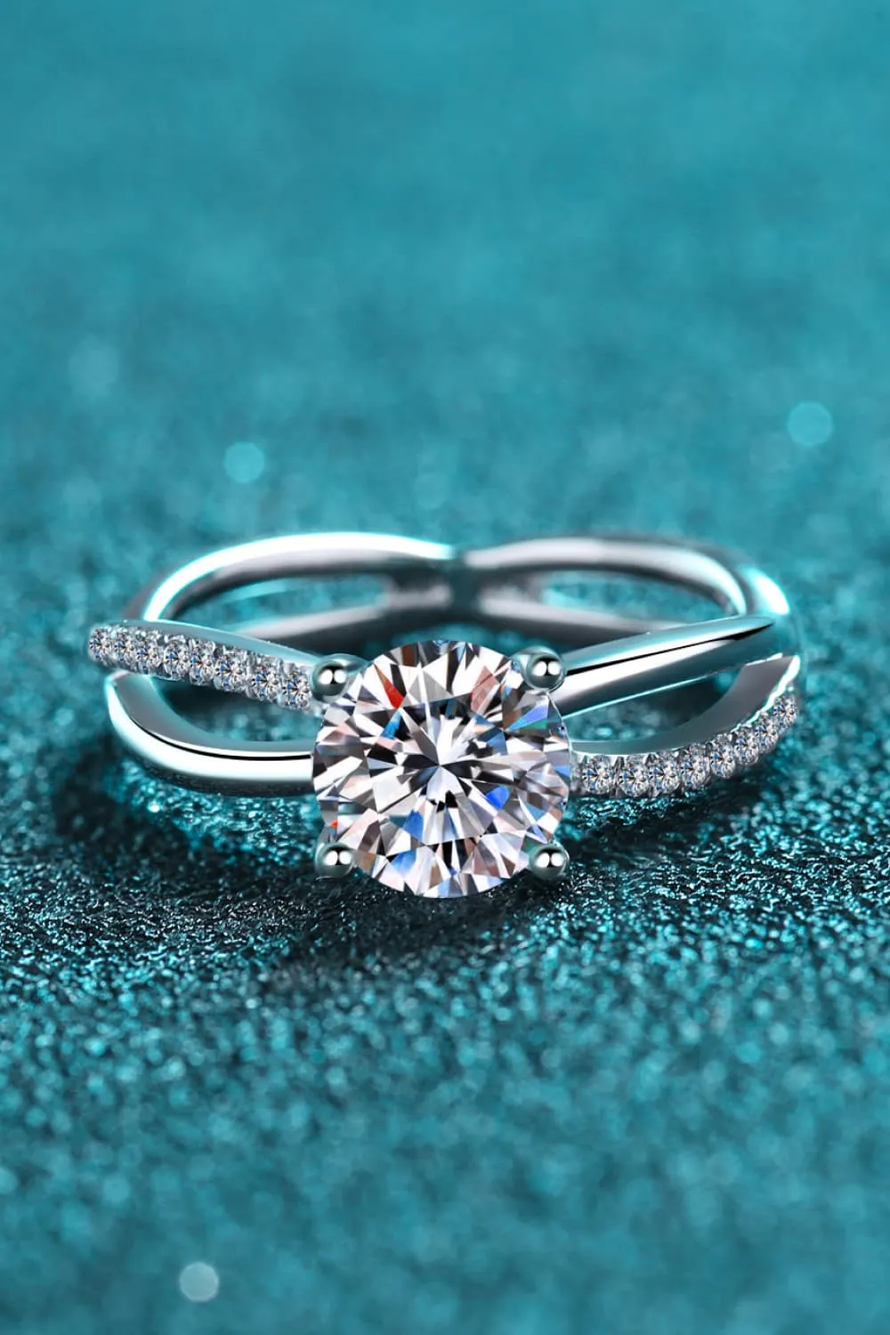 1 Carat Moissanite Crisscross Split Shank Ring, image 3