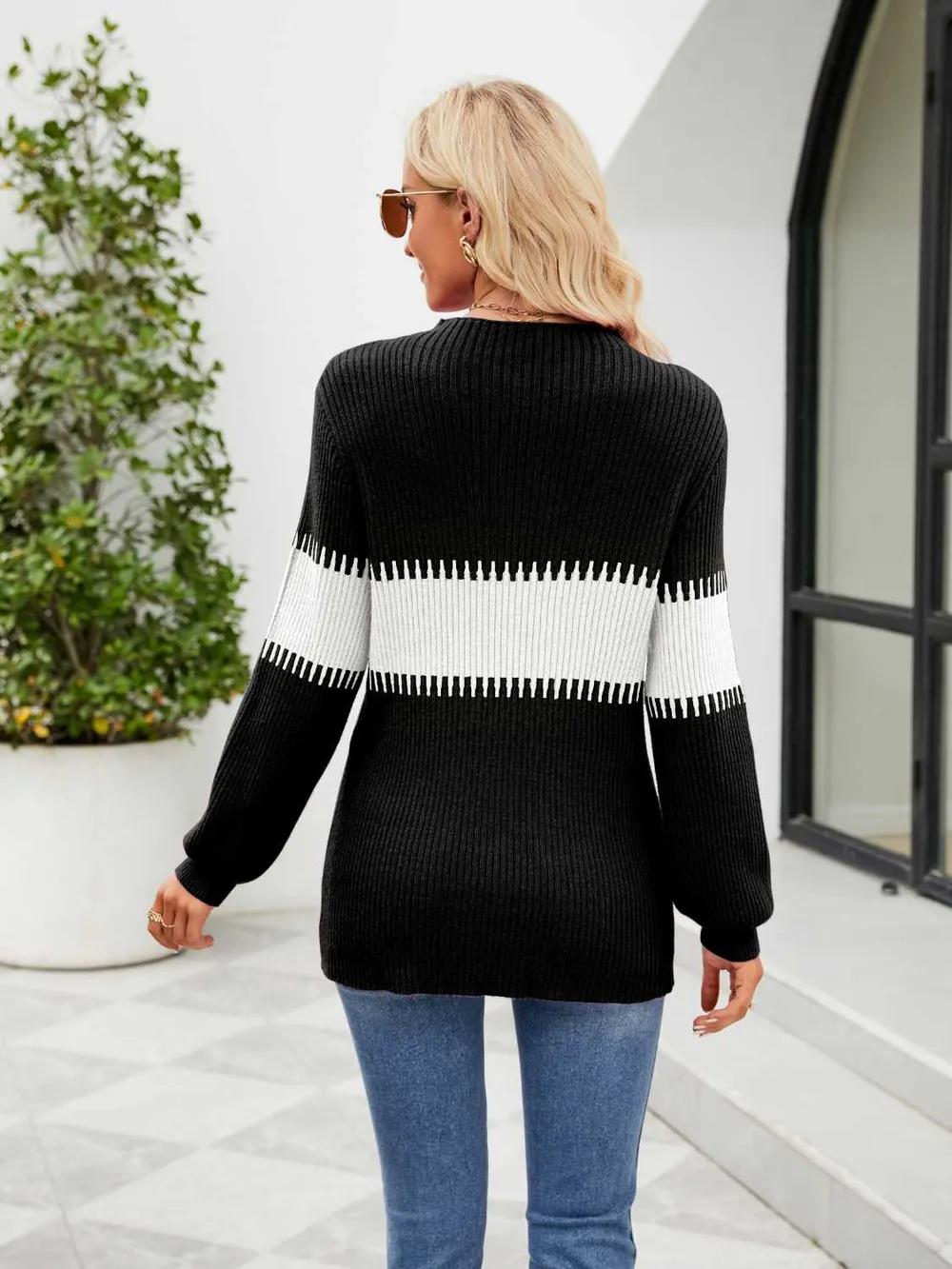Contrast Round Neck Sweater, image 11