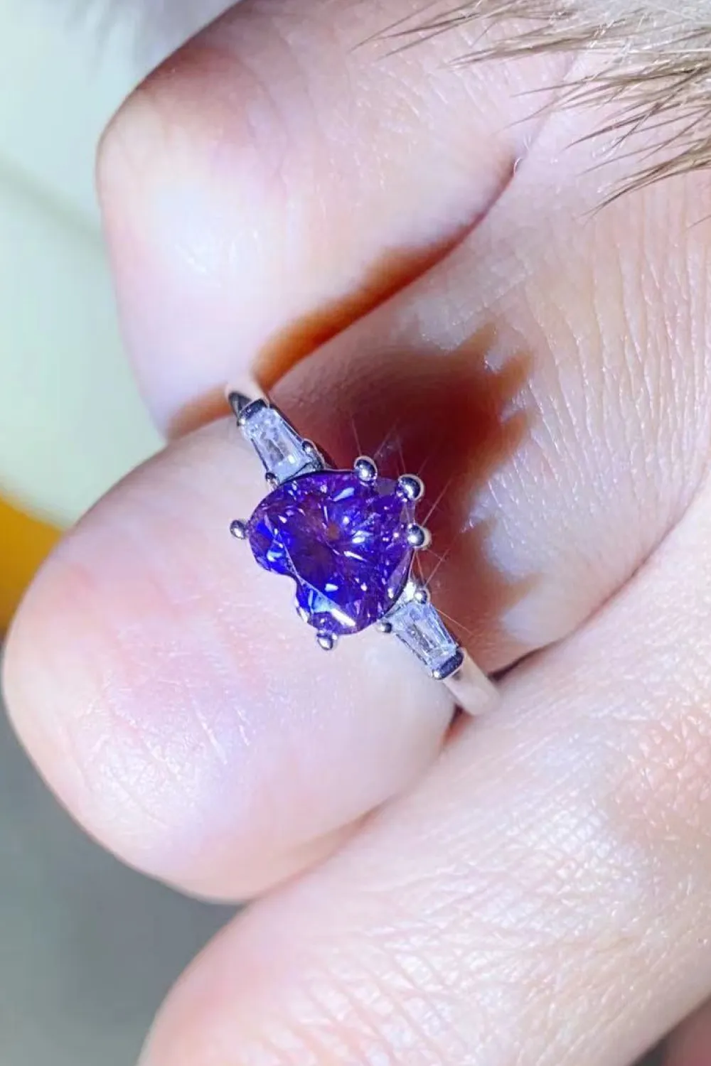 1 Carat Moissanite Heart-Shaped Platinum-Plated Ring in Purple, image 4