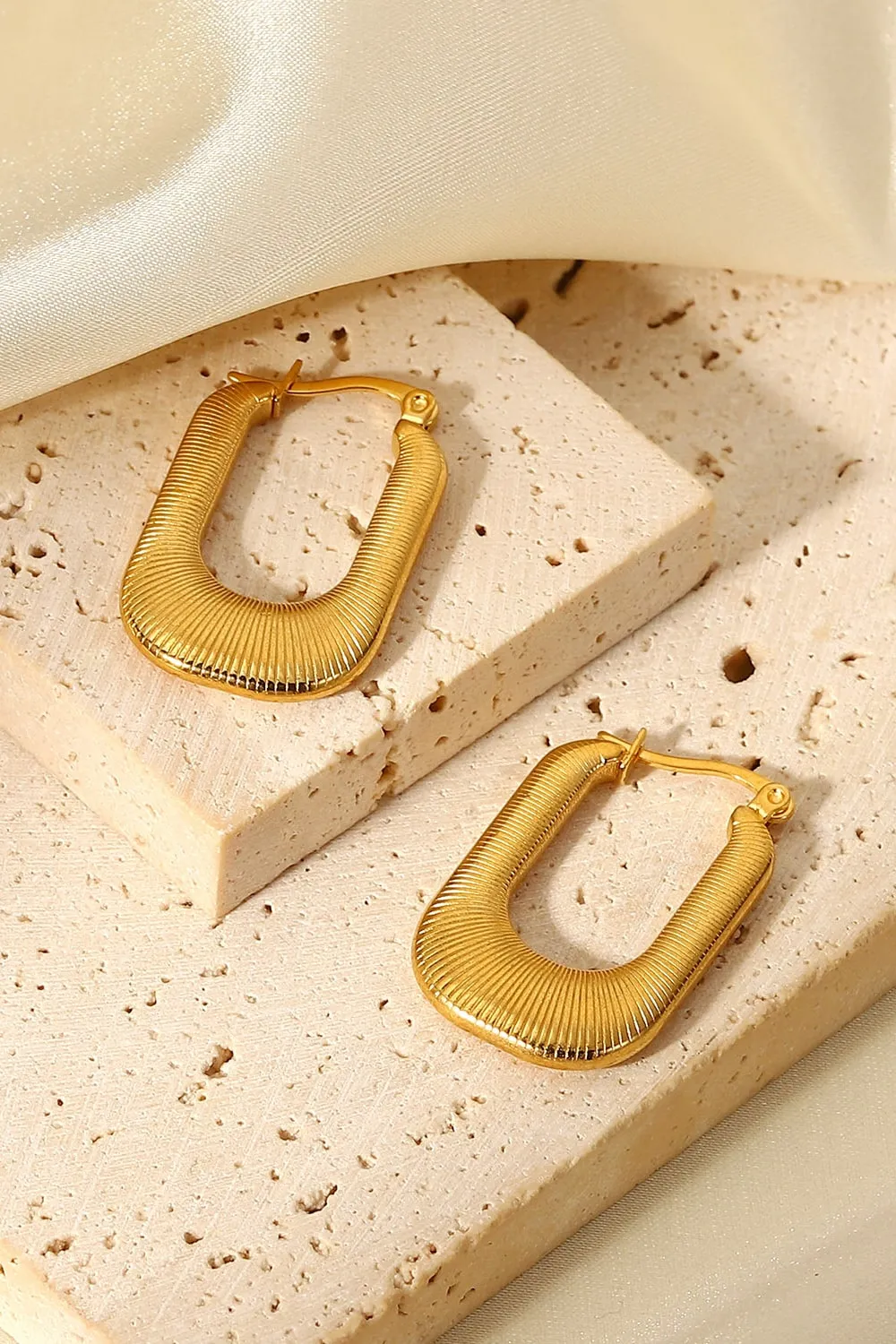Good Luck Charm Screw-Thread U-Shaped Earrings, image 4