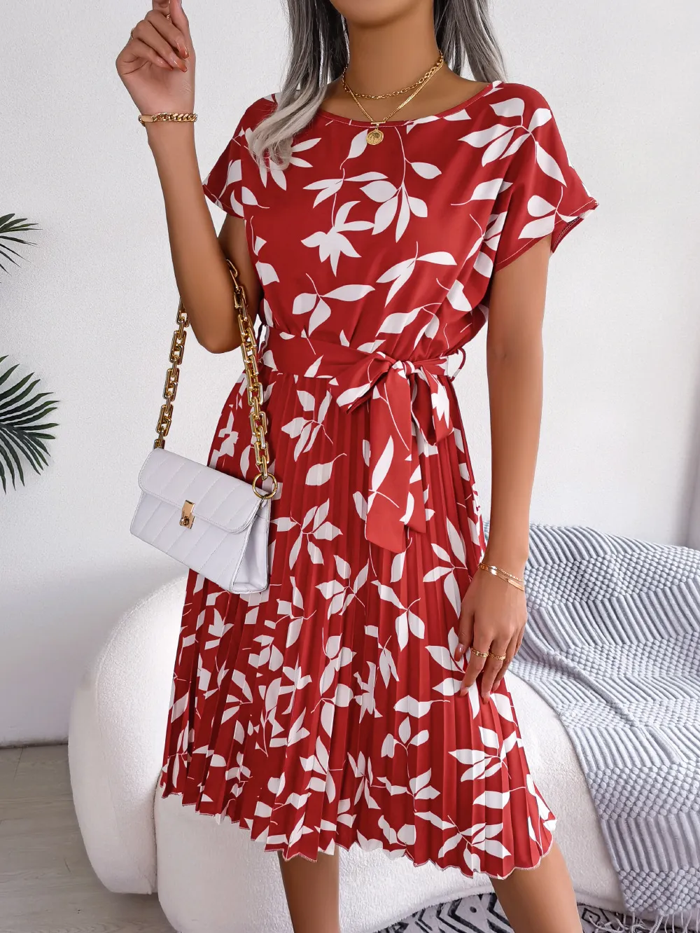 Printed Round Neck Short Sleeve Pleated Dress, image 4