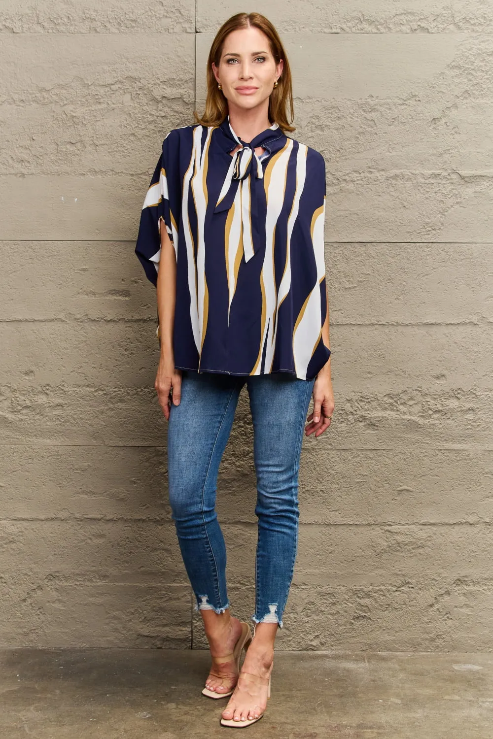 Tie Neck Printed Slit Sleeve Blouse, image 4