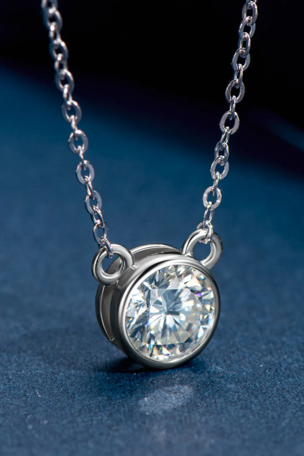 925 Sterling Silver 1 Carat Moissanite Round Pendant Necklace, image 6