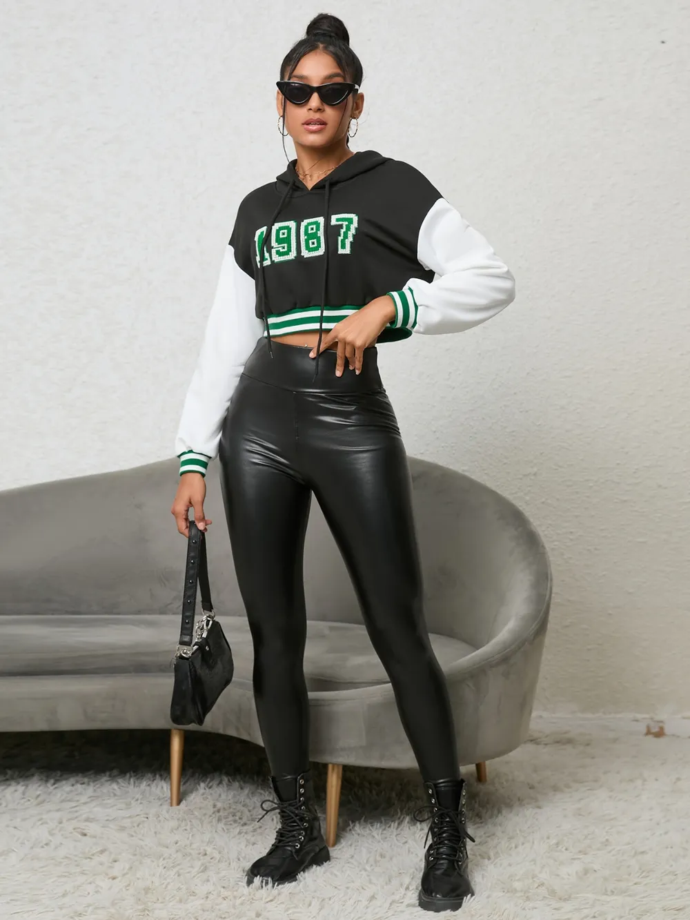 1987 Graphic Cropped Hoodie, image 4