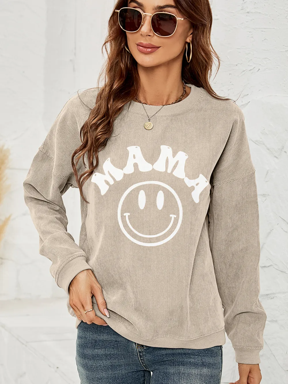 Round Neck Long Sleeve MAMA Graphic Sweatshirt, image 9