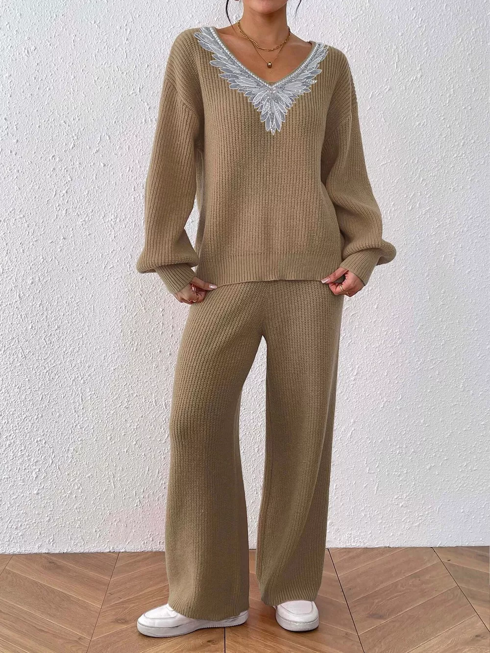 V-Neck Sweater and Pants Sweater Set, image 3