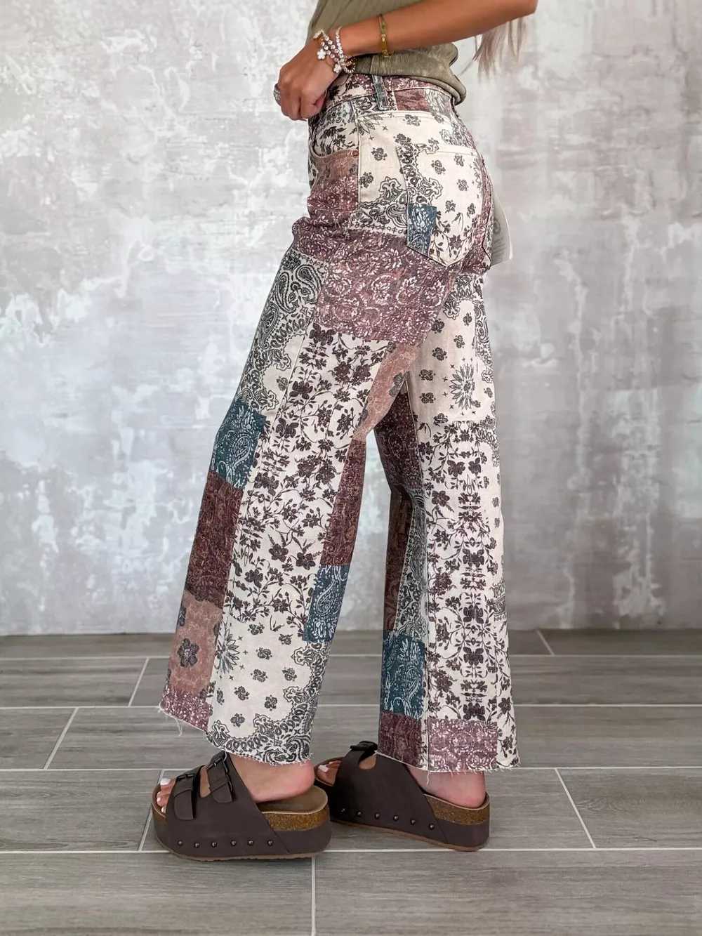 Boho-Chic Patchwork Print Flare Pants, image 4