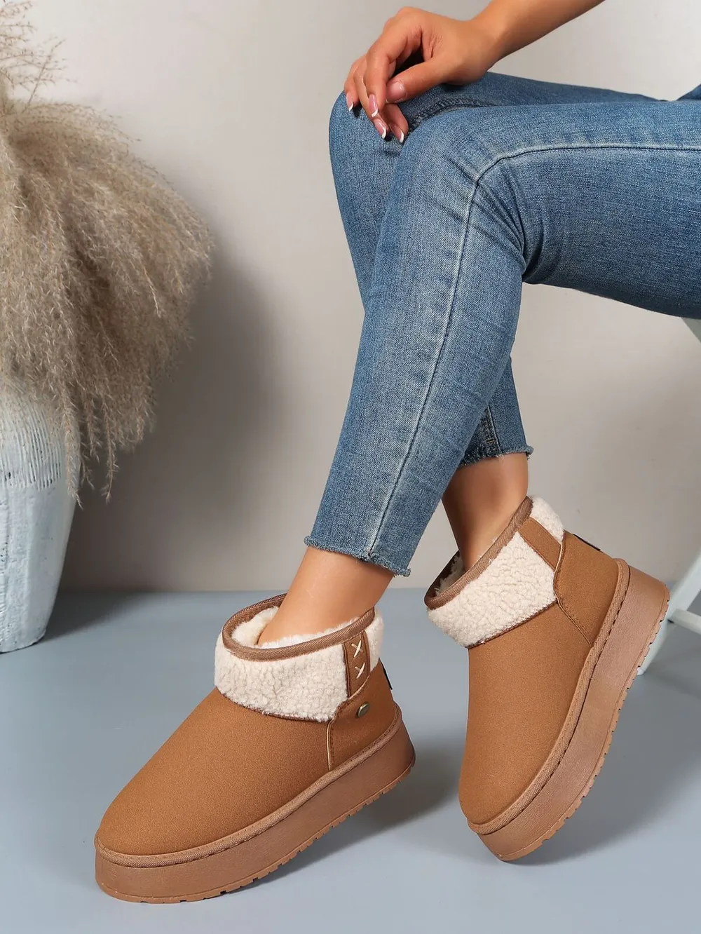 Platform Sherpa Lined Winter Boots, image 9
