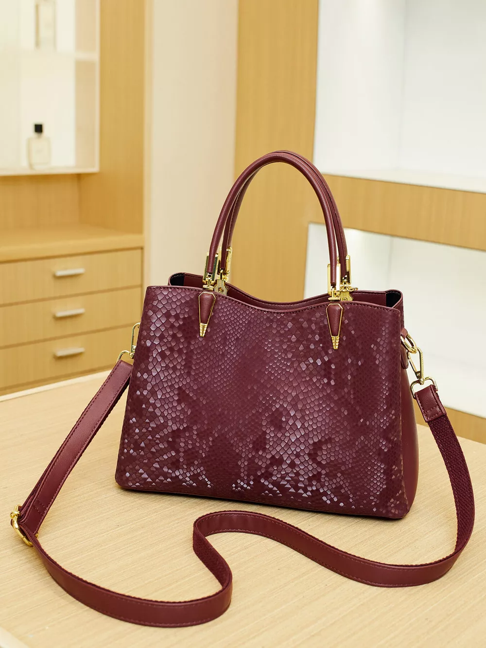 Snakeskin Texture Handbag, image 8