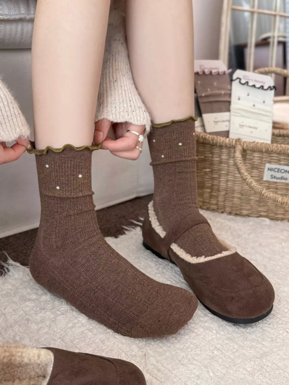 Ribbed Crew Socks, image 2