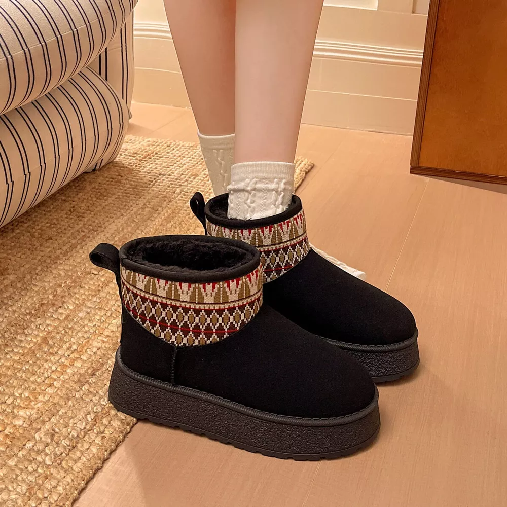 Round Toe Platform Boots