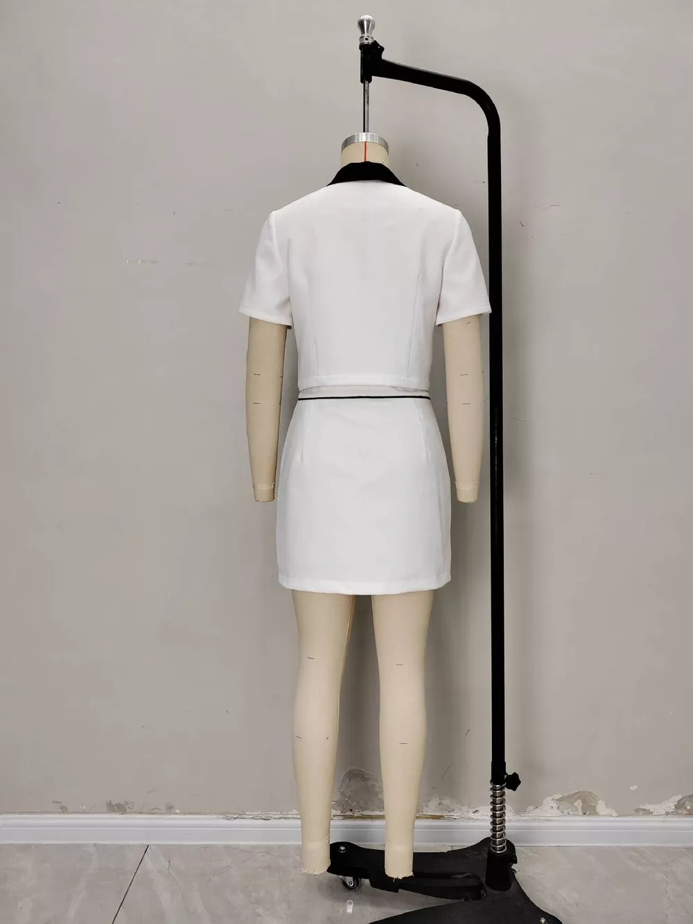 Contrast Collar Cropped Top and Mini Skirt Set, image 5