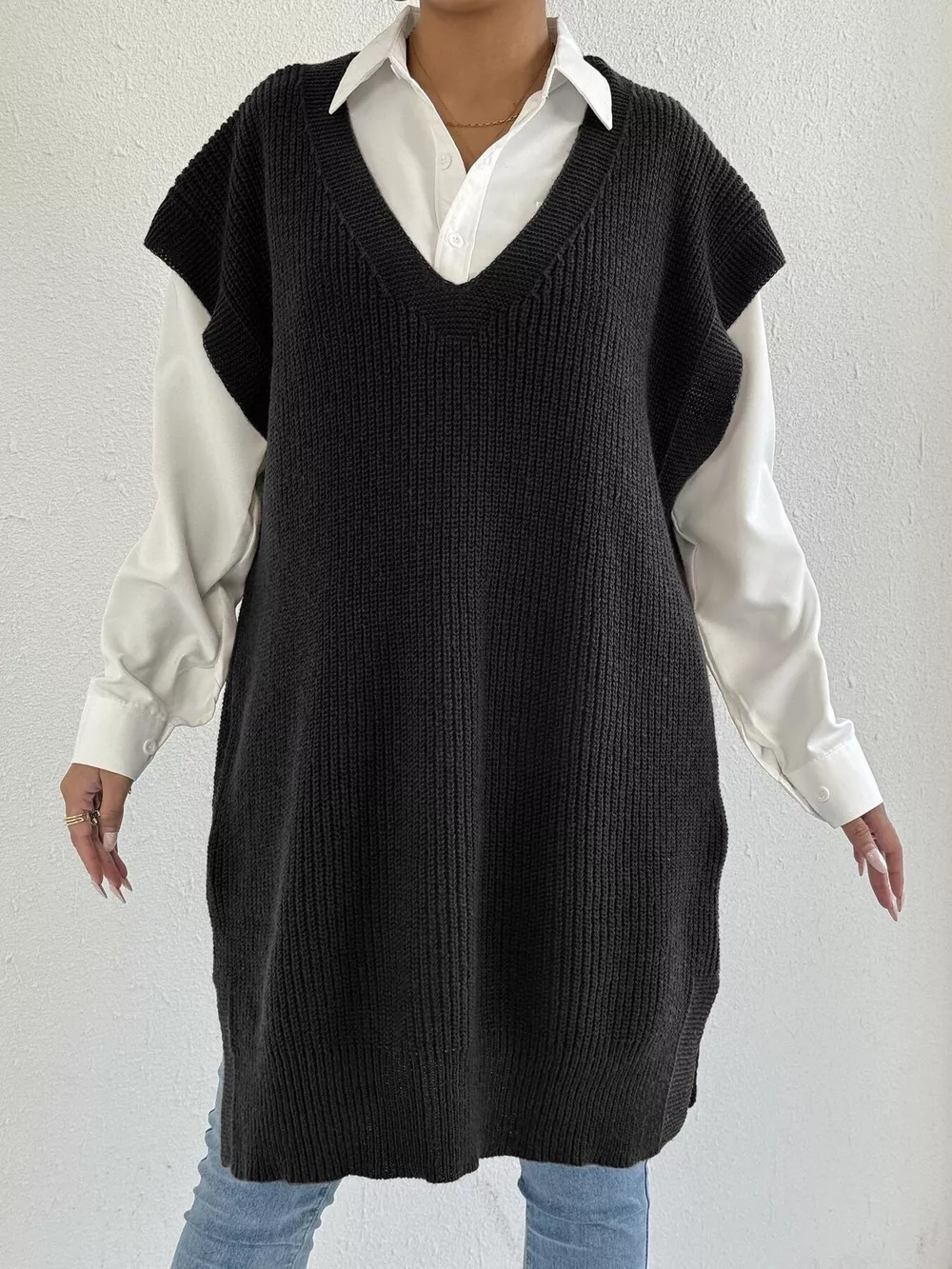 Oversized V-Neck Sweater Vest, image 18