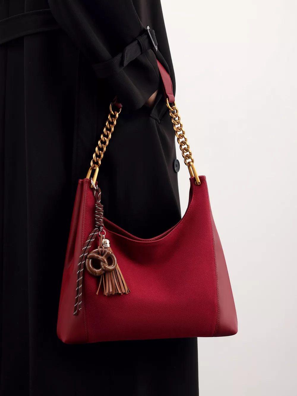 Chain Strap Tassel Charm Shoulder Bag