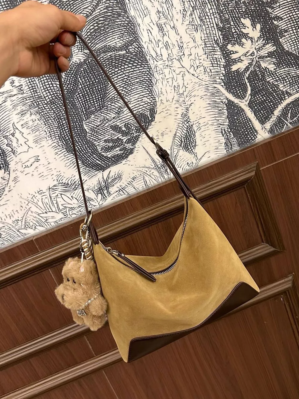 Adjustable Strap Shoulder Bag, image 2