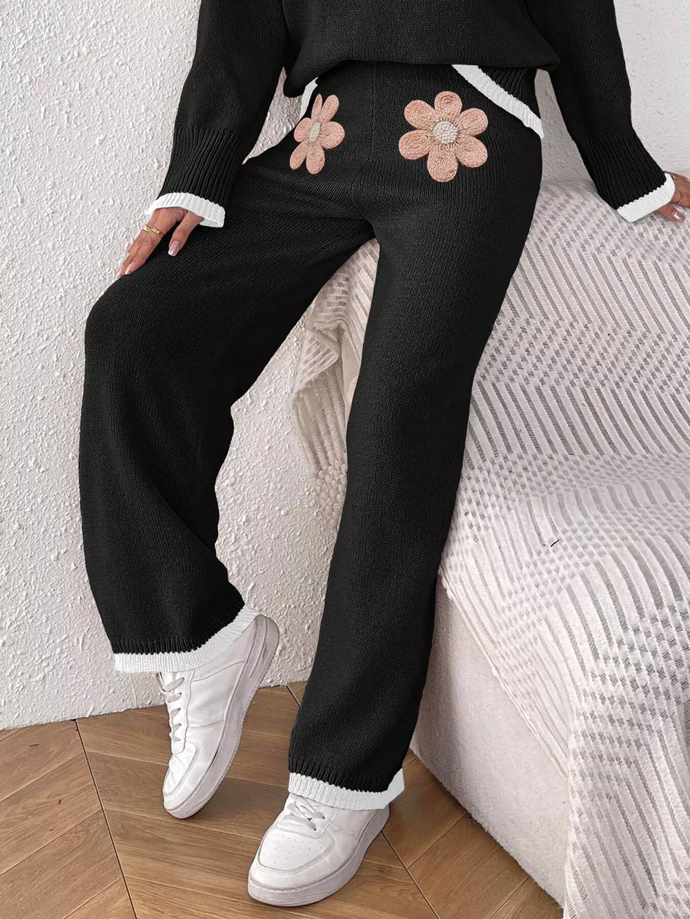 Floral Applique High-Waisted Wide-Leg Sweater Pants, image 7