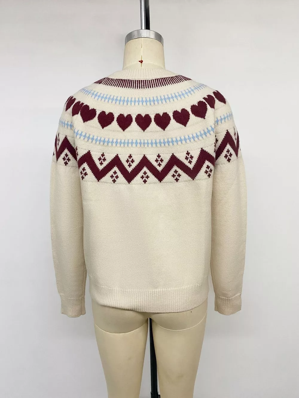 Heart-Patterned Crew Neck Sweater, image 14