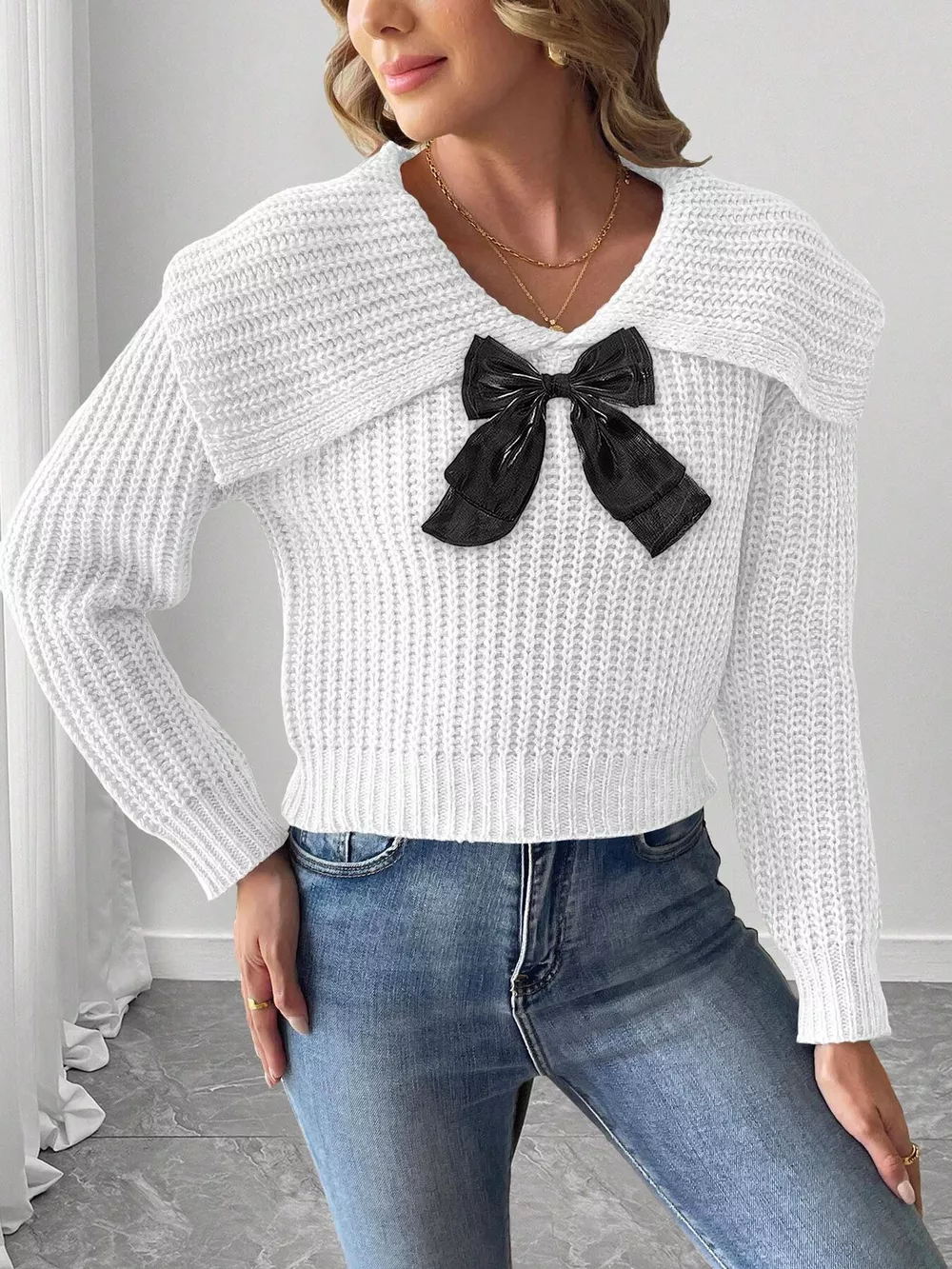 Contrast Bow Long Sleeve Sweater, image 2