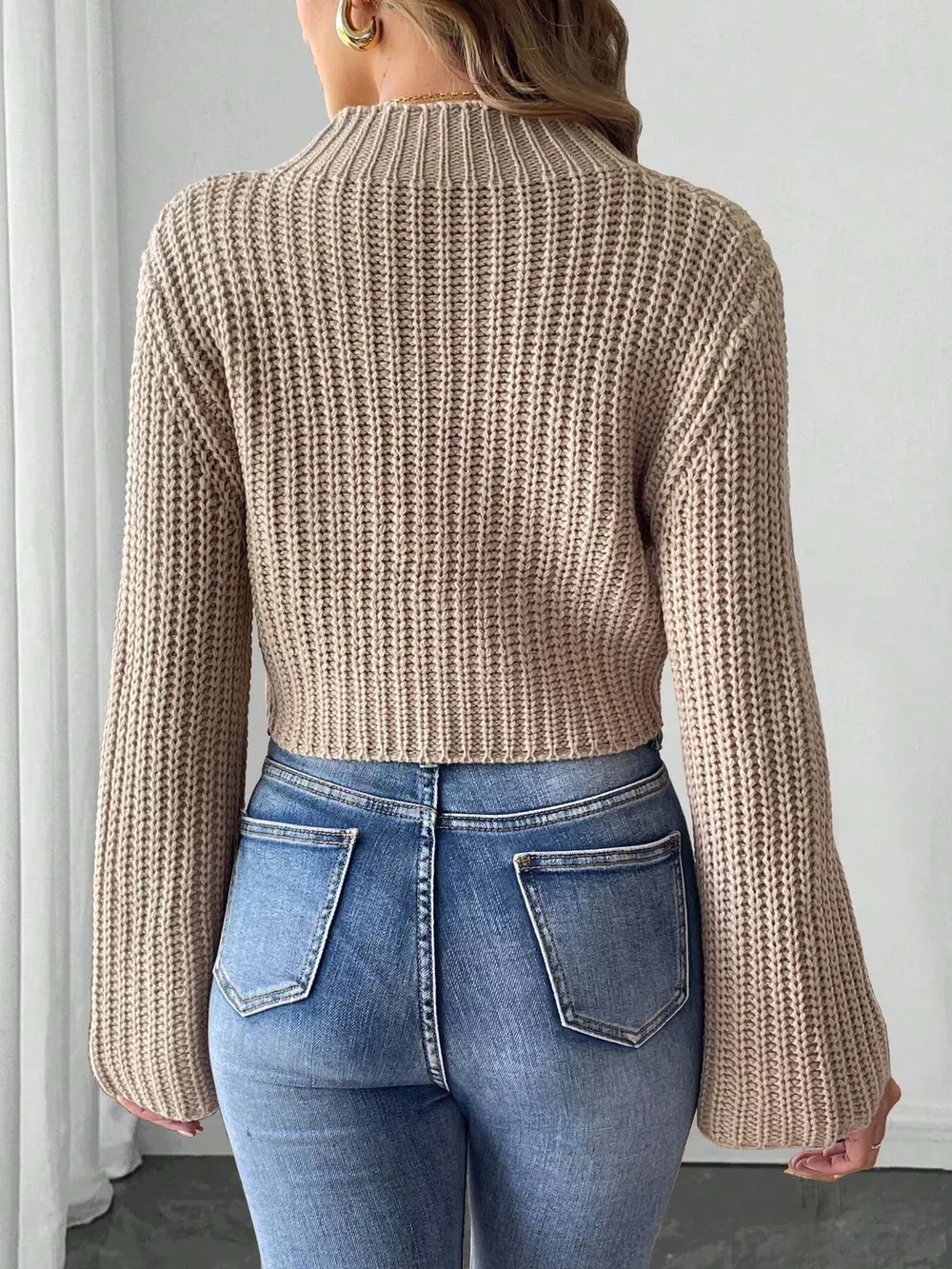Bow-Decorated Mock Neck Cropped Sweater, image 5