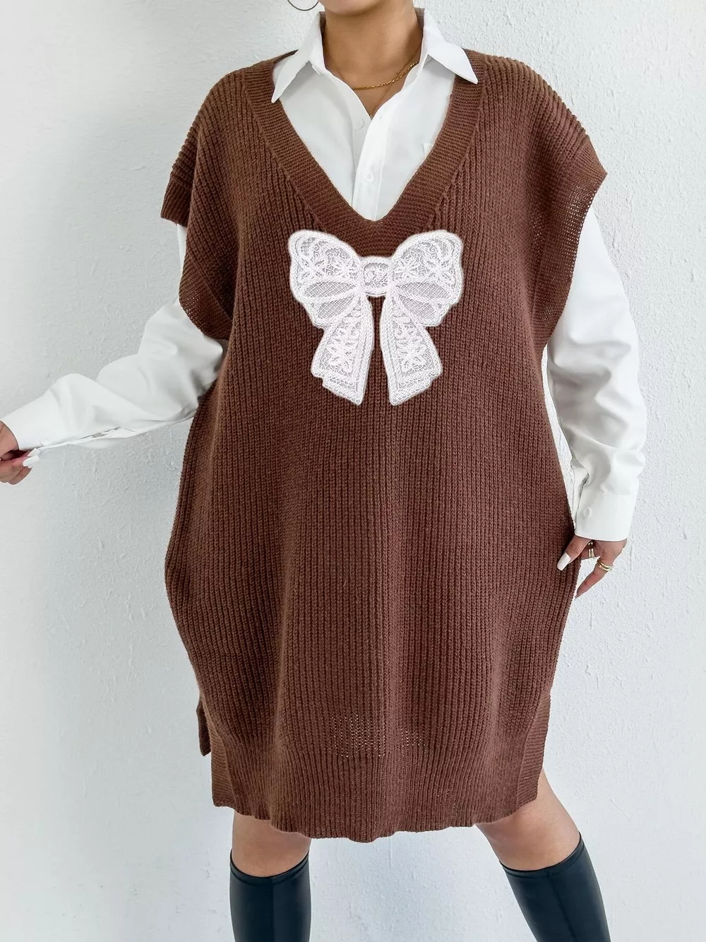Embroidered Bow V-Neck Sweater Vest, image 2