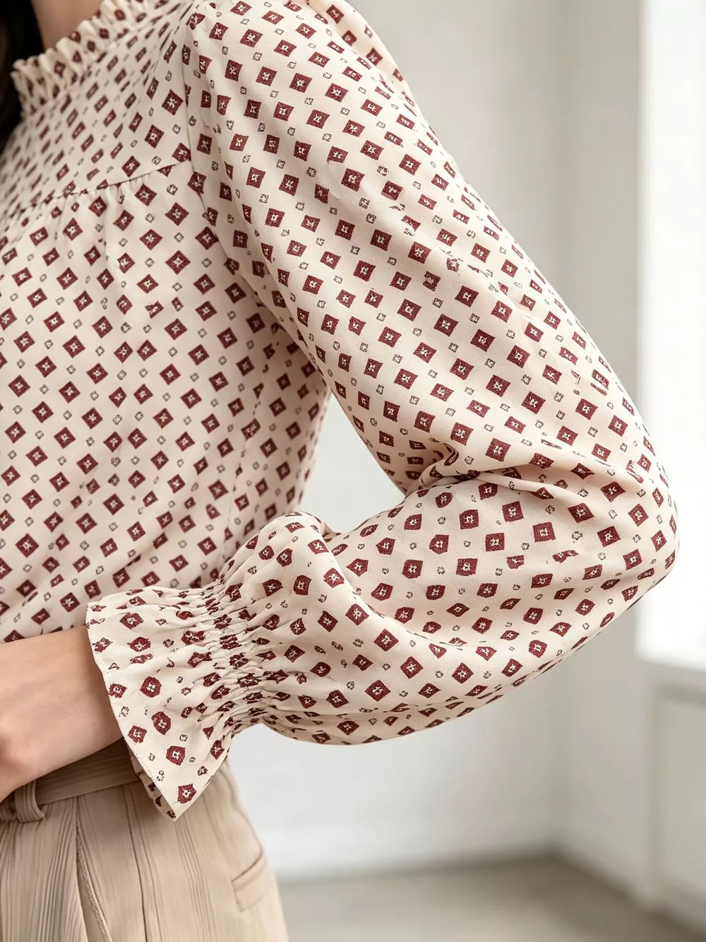 Geometric Print Mock Neck Puff Sleeves Blouse, image 7