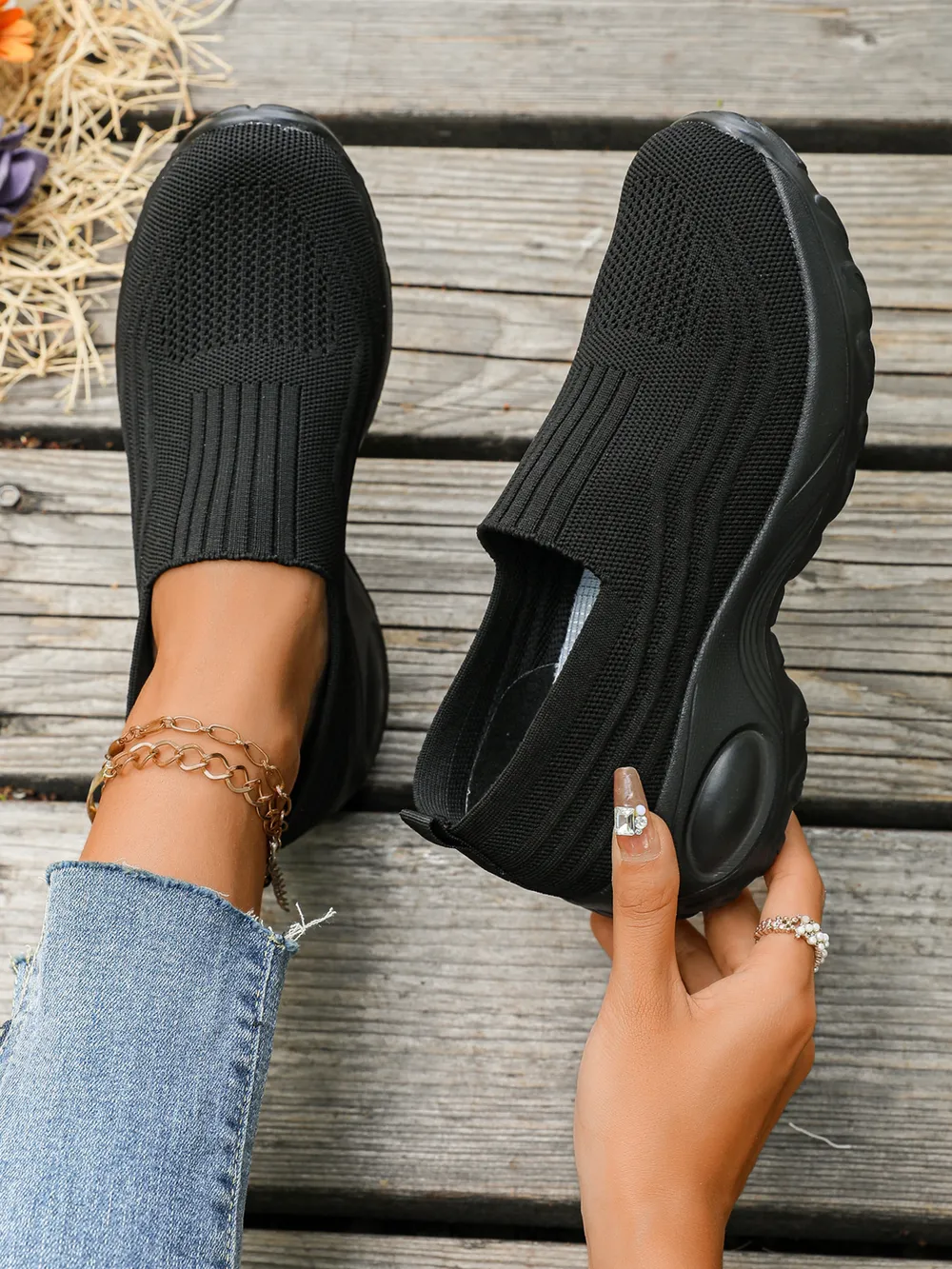 Round Toe Mesh Sneakers, image 2