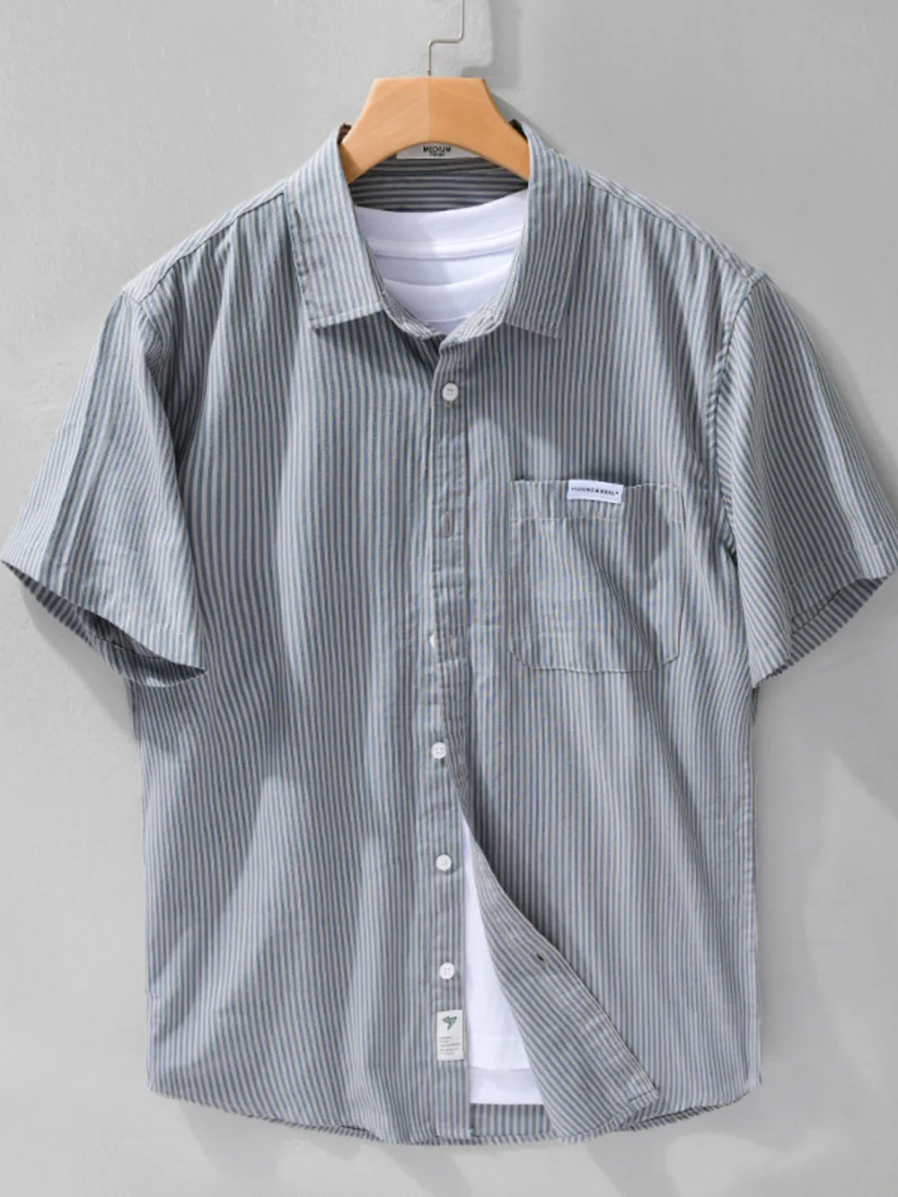 Men's Plus Size Short Sleeve Button-Up Shirt, image 3