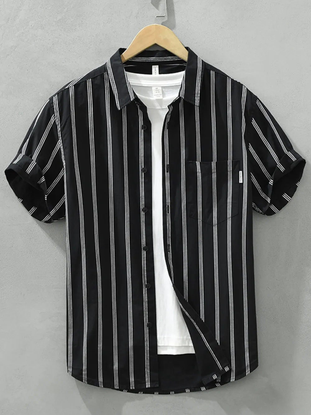 Men's Plus Size Classic Striped Short Sleeve Button-Up Shirt