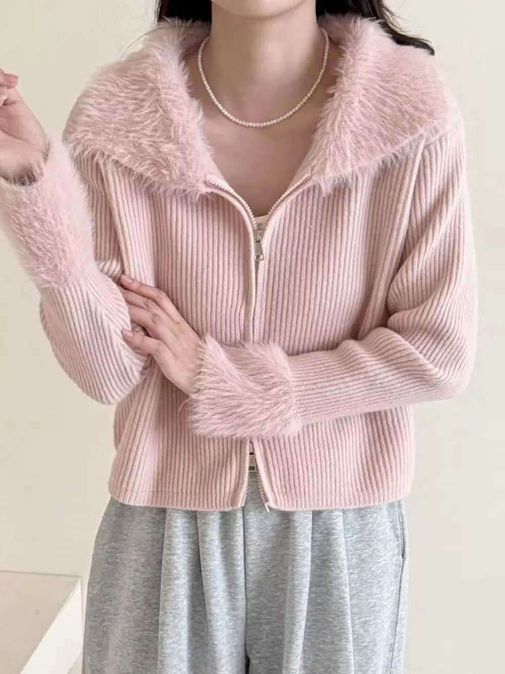 Fluffy Trim Zip-Up Cardigan, image 3