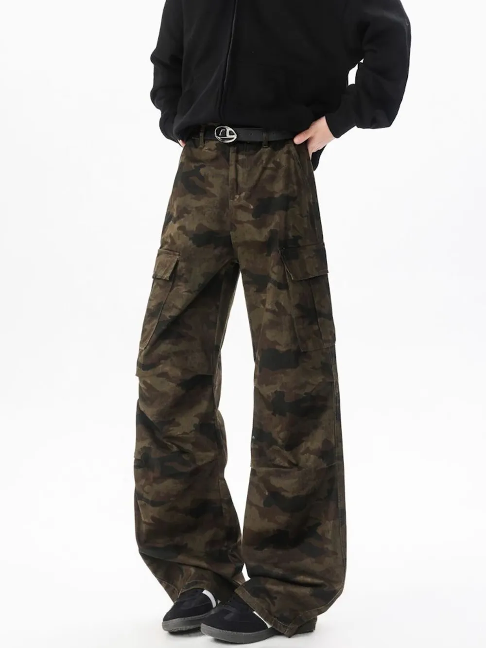 Men's Wide Leg Camouflage Cargo Pants, image 2