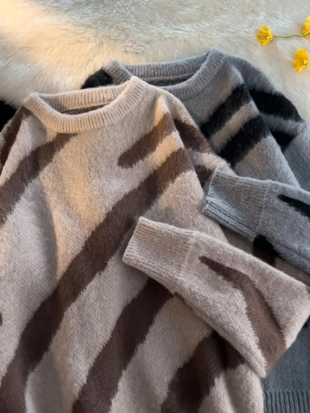 Men's Striped Fuzzy Knit Pullover Sweater, image 5