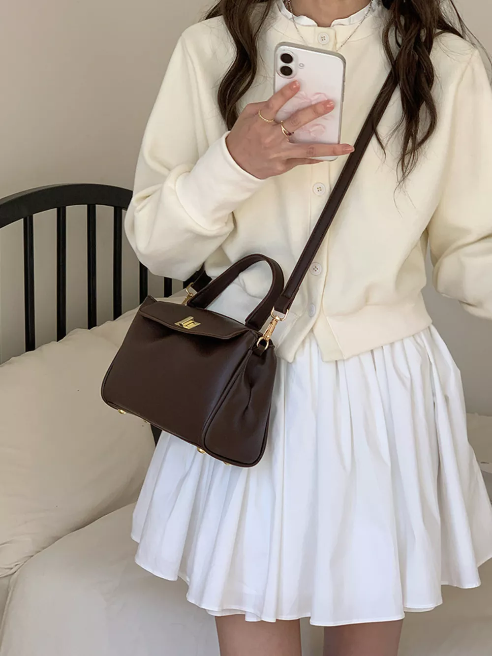 Golden Clasp Leather Crossbody Bag, image 17