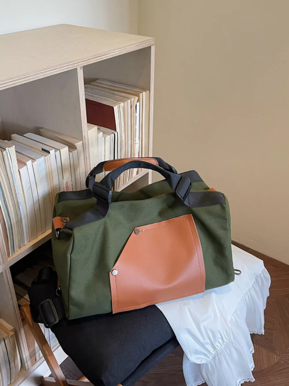 Contrast Color Crossbody Bag, image 5