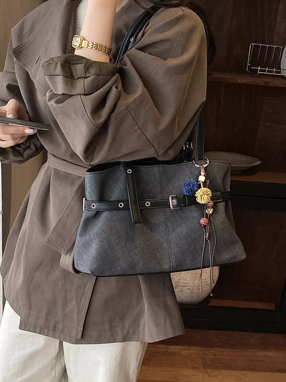 Vintage Style Shoulder Bag, image 5