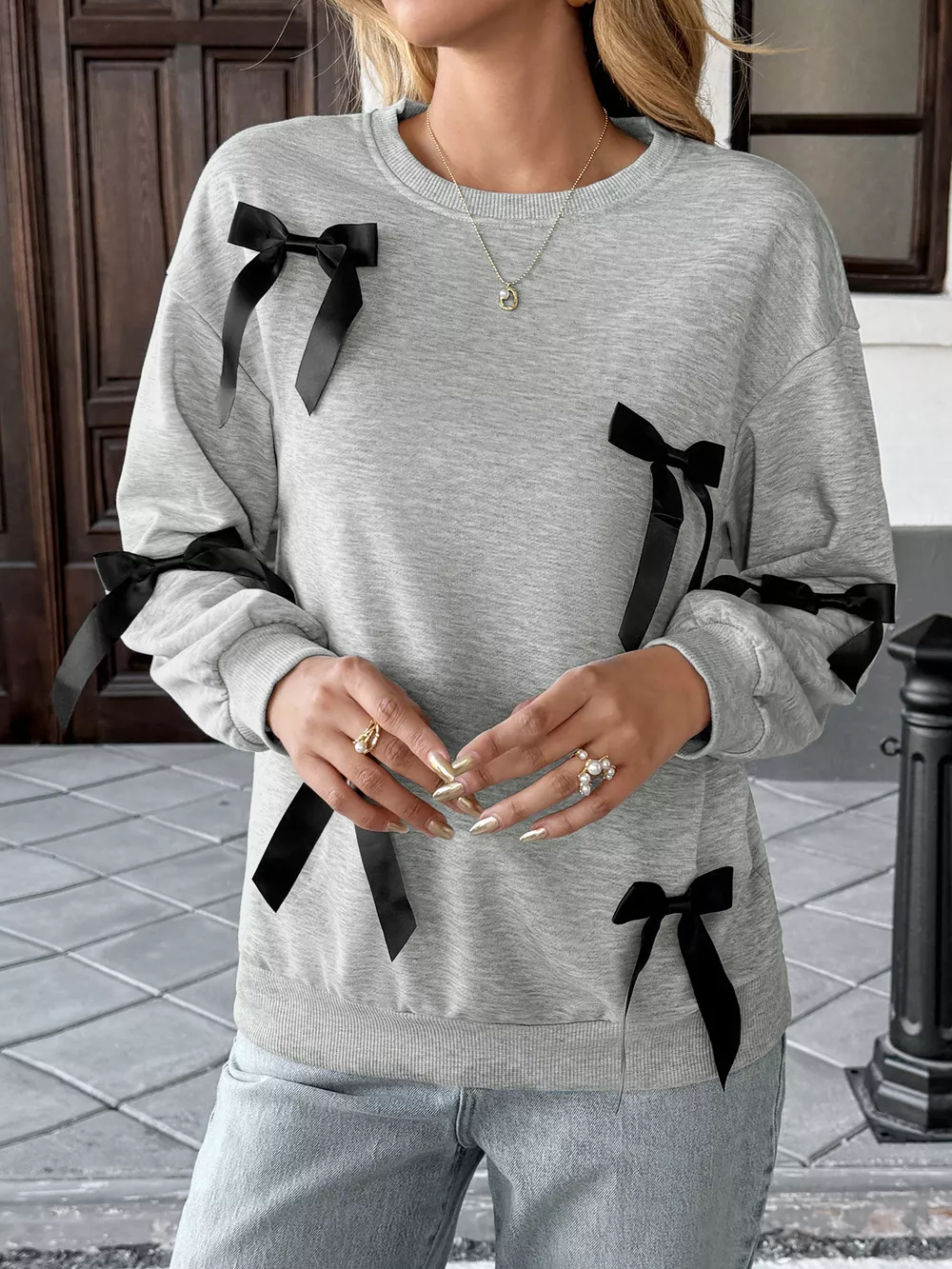 Bow Detail Round Neck Sweatshirt, image 3