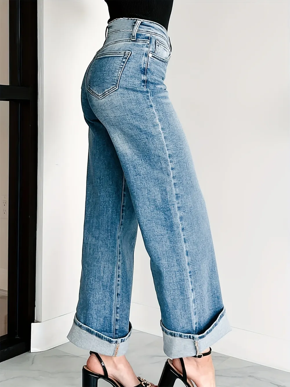 High-Waisted Wide Leg Jeans, image 3