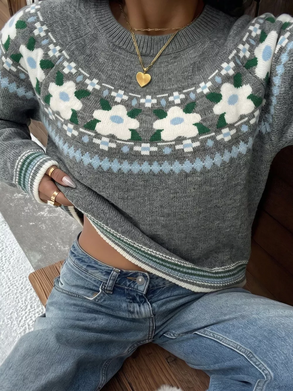 Floral Pattern Round Neck Sweater, image 2