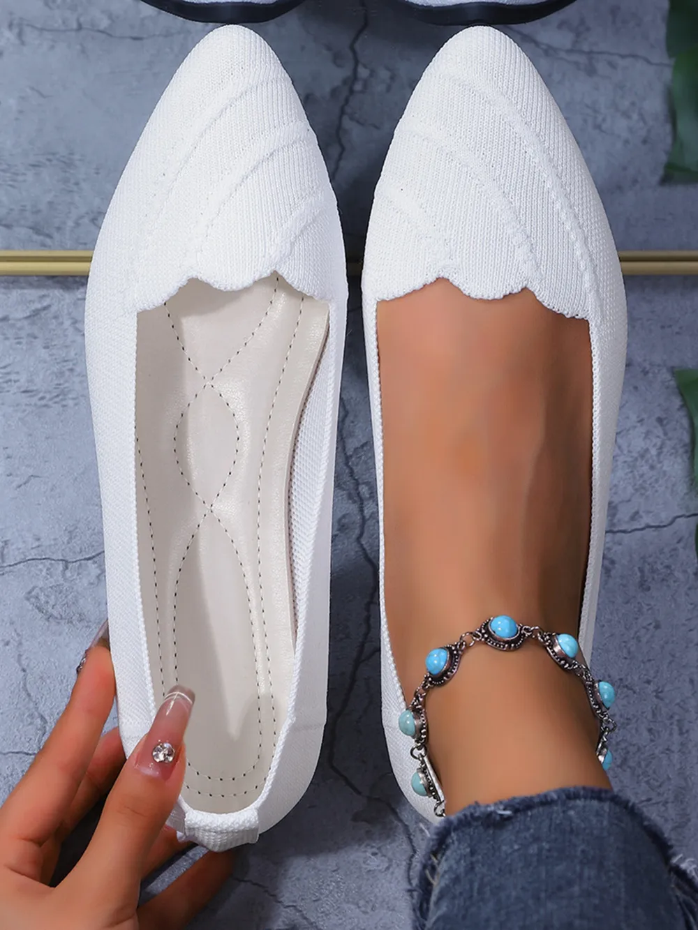 Scalloped Edge Pointed Toe Loafers, image 3
