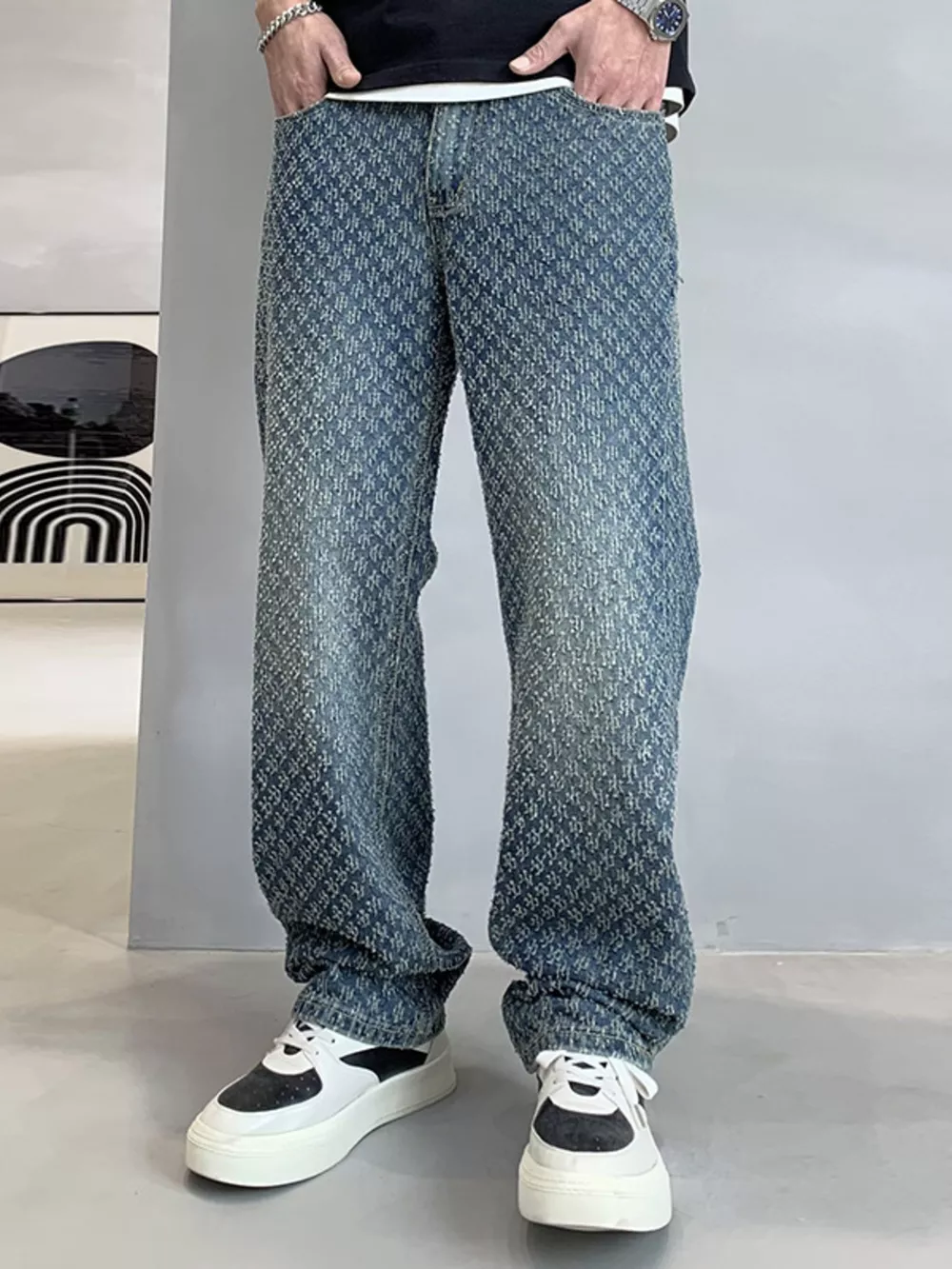 Men's Textured Pattern Relaxed Fit Jeans, image 2