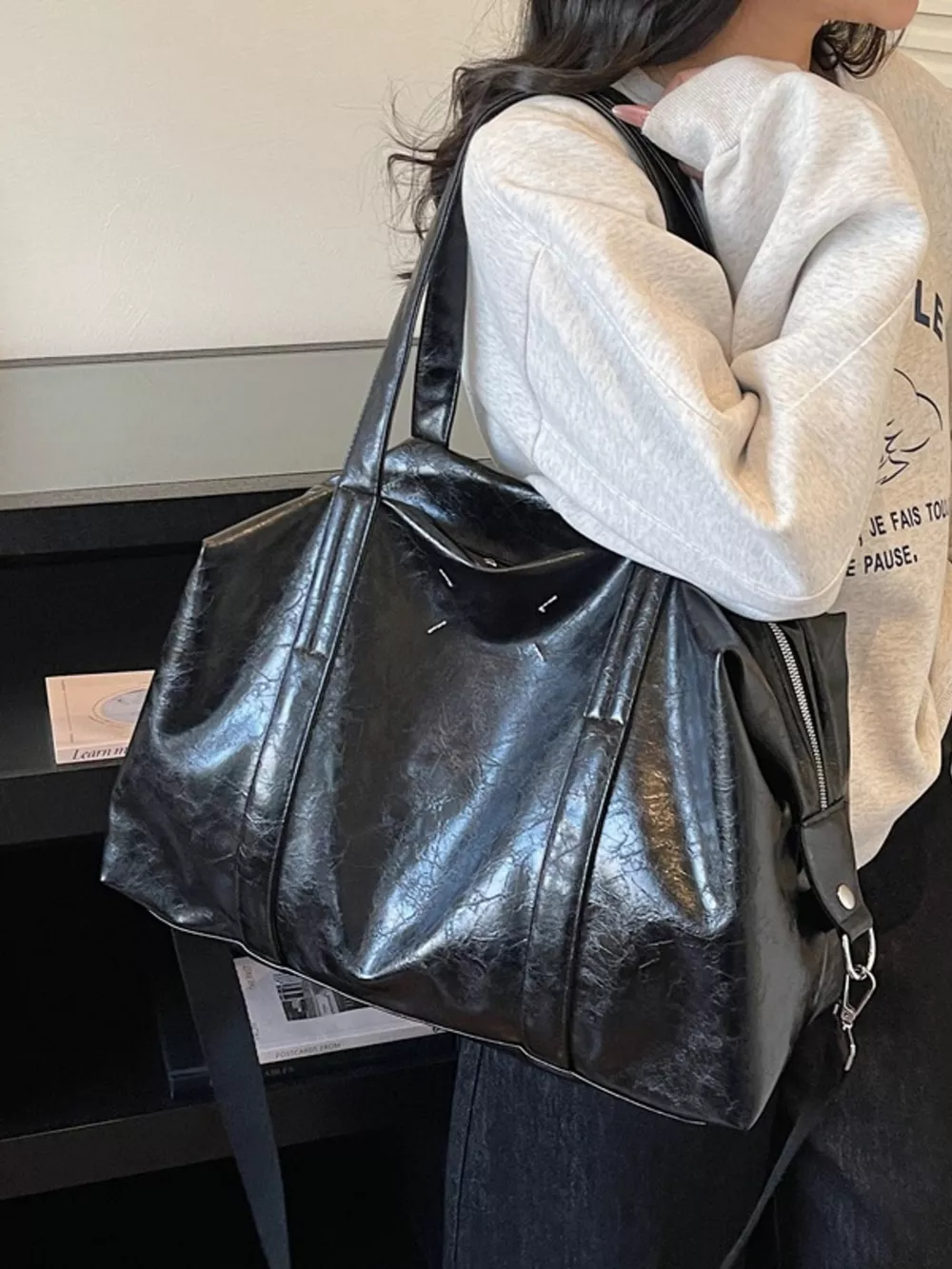 Vintage Style Leather Travel Bag