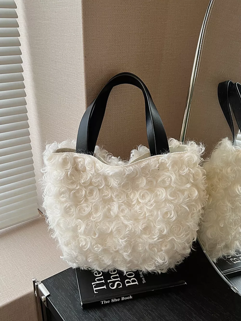 Lightweight Fluffy Handbag, image 8