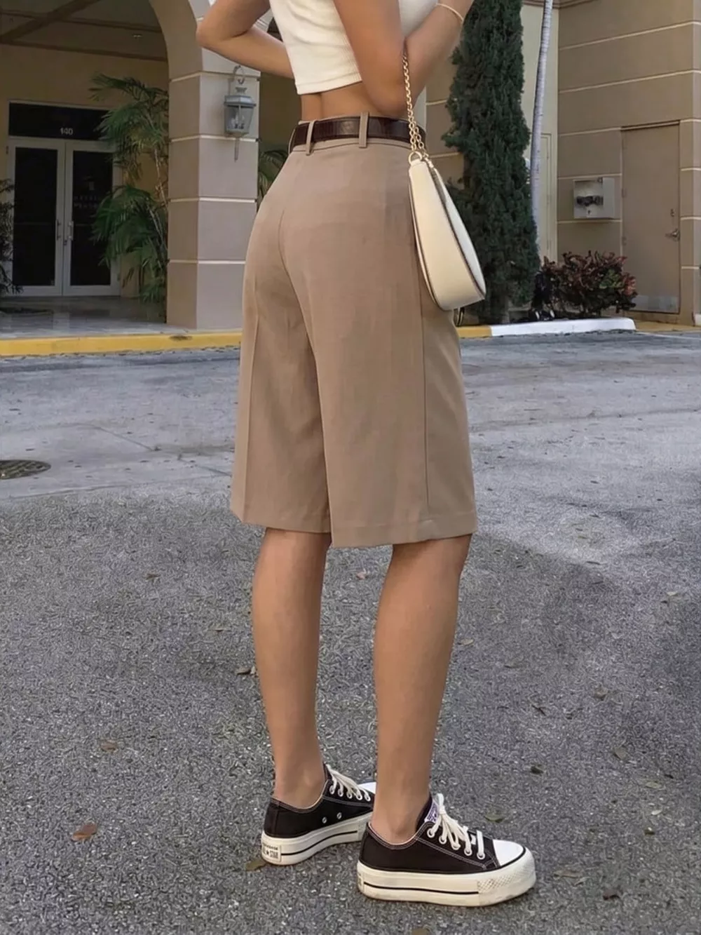 High-Waisted Pleated Detail Shorts, image 6