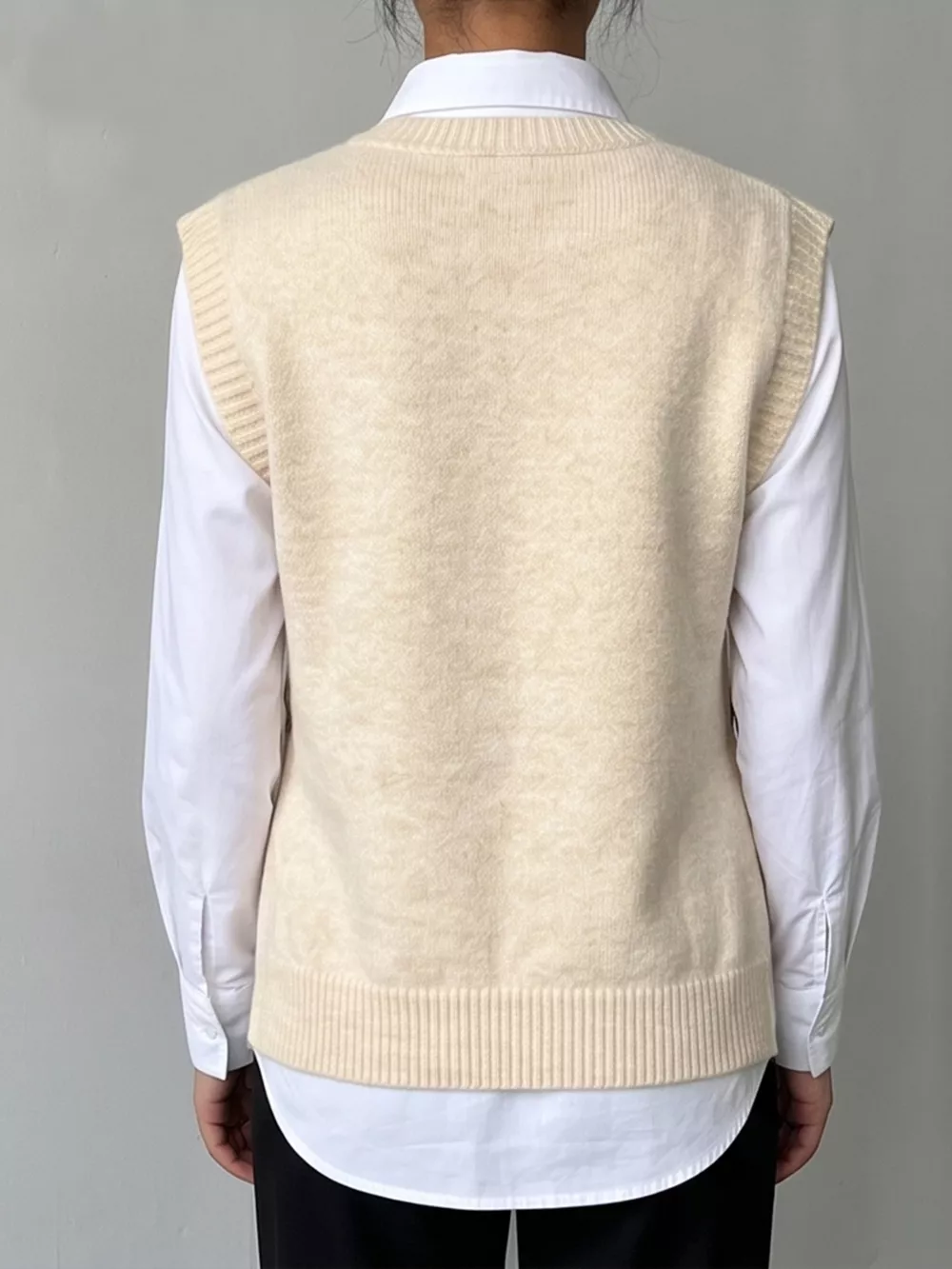 Side Button Sweater Vest with 3D Floral Appliques, image 8