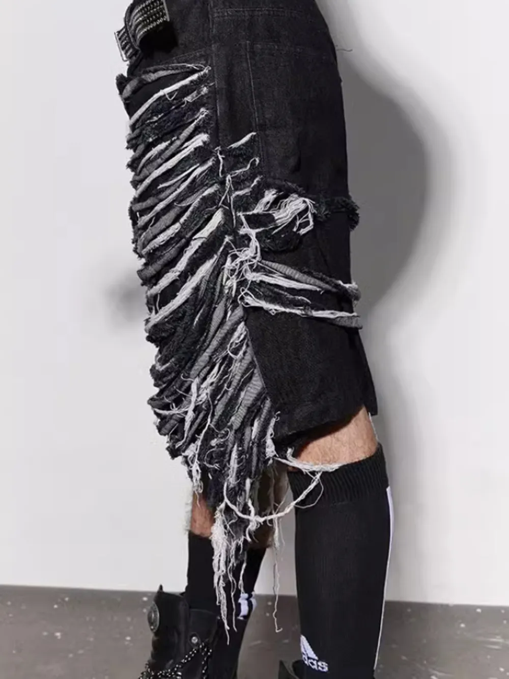 Men's Frayed Hem Denim Shorts, image 5