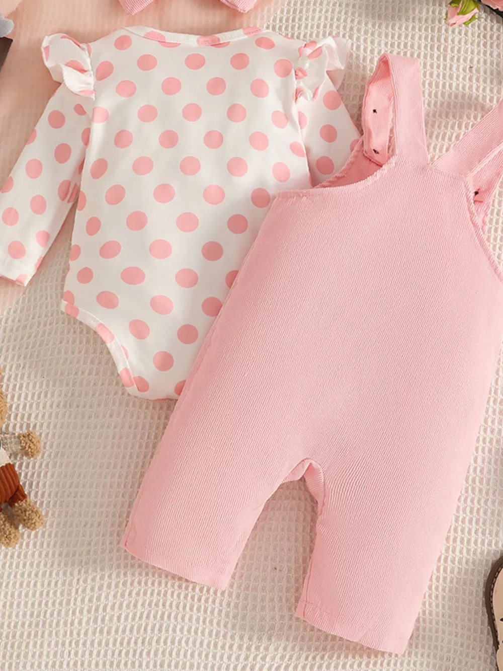 Children's 3-Piece Cute Bear Applique Overalls and Bodysuit Set with Headband, image 2