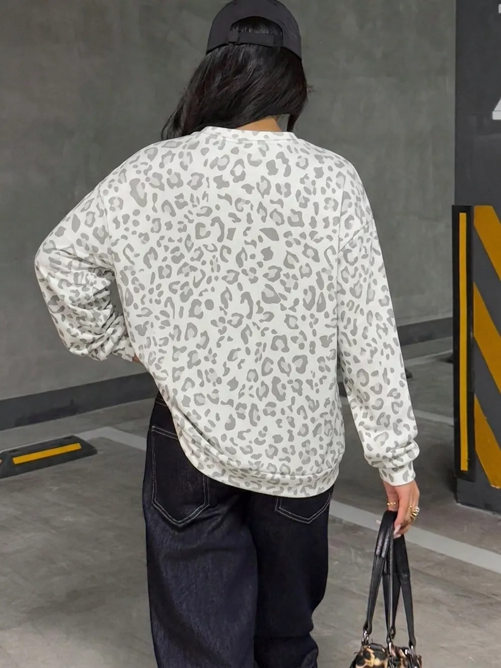 Leopard Print Crew Neck Sweatshirt, image 4