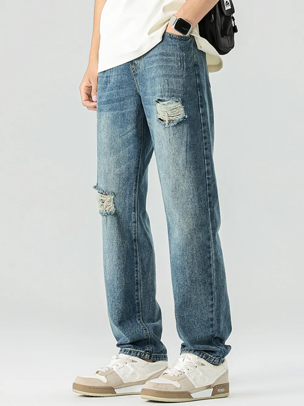Men's Distressed Relaxed Fit Jeans, image 2
