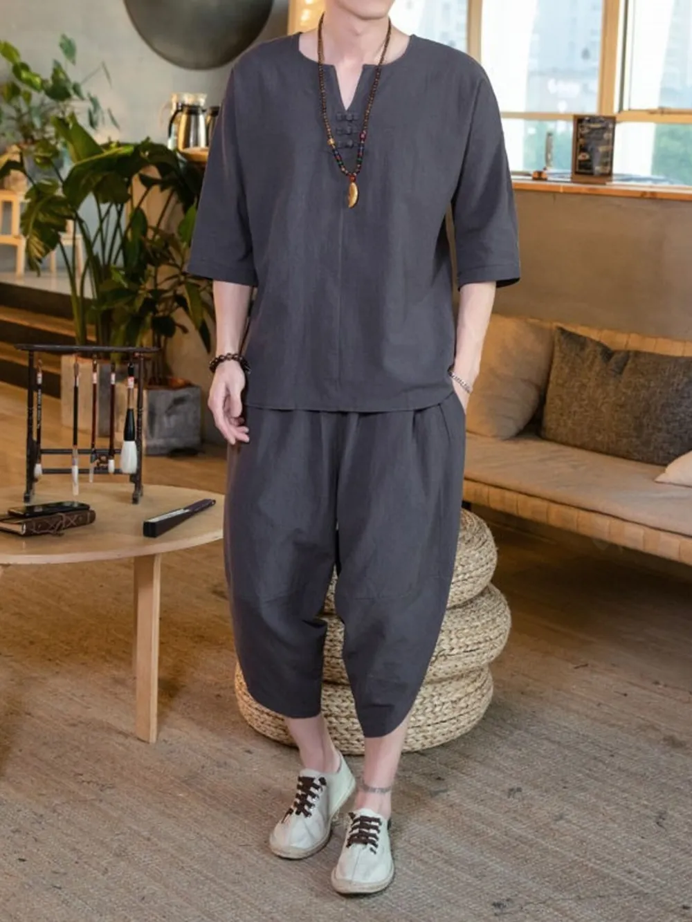 Men's Plus Size Notched Half Sleeve Top and Cropped Pants Set, image 4
