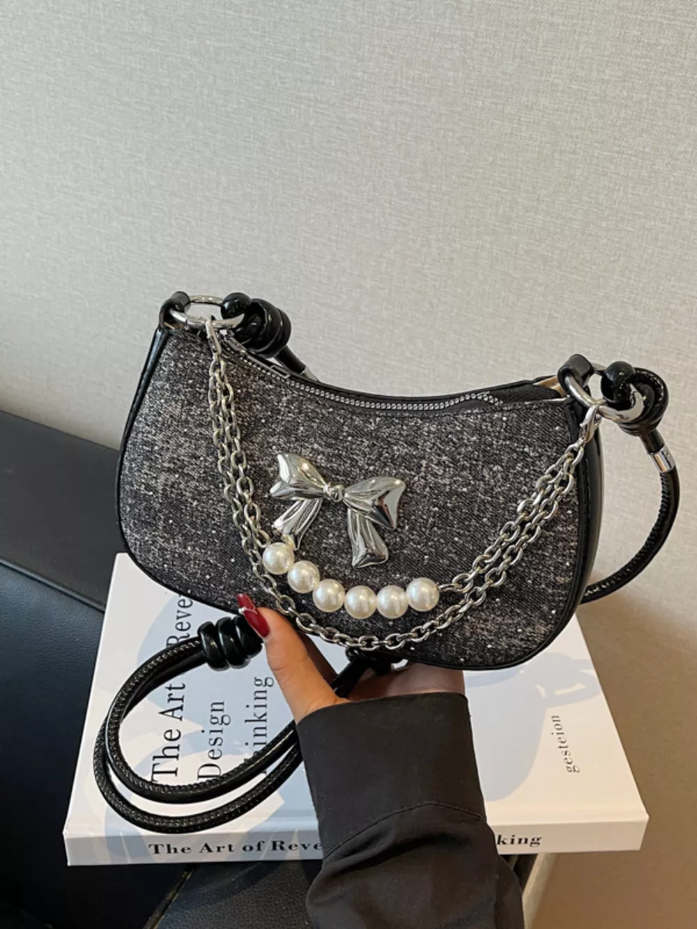 Bow Decor Chain Crossbody Bag