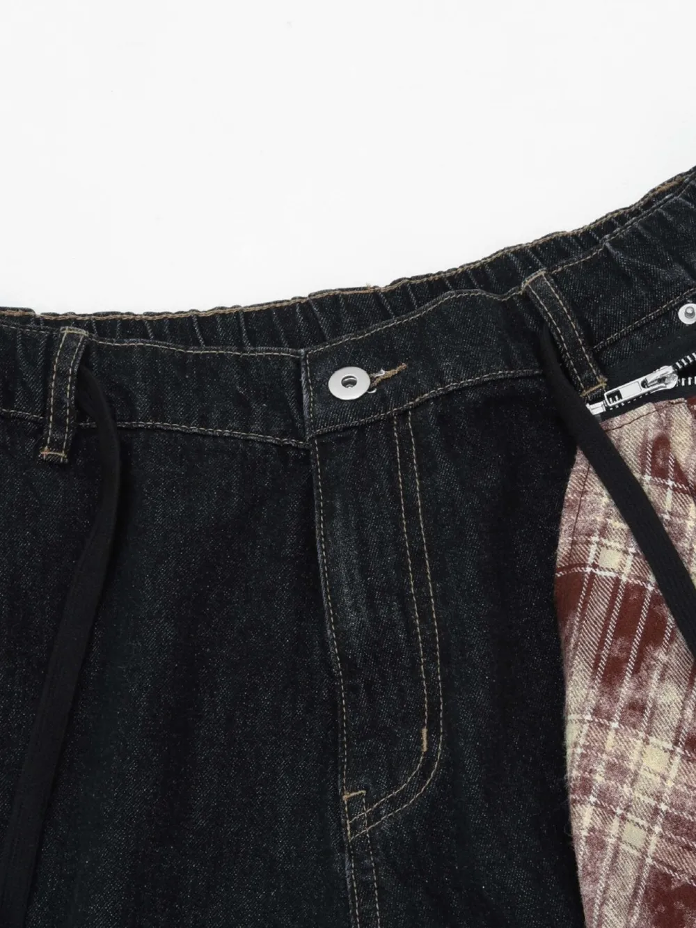 Men's Wide-Leg Denim Shorts with Plaid Accent, image 4